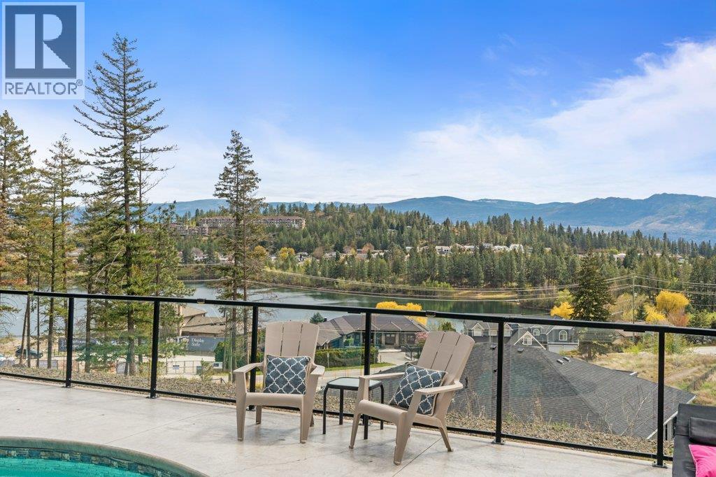  2447 Stone Grove Crescent, West Kelowna