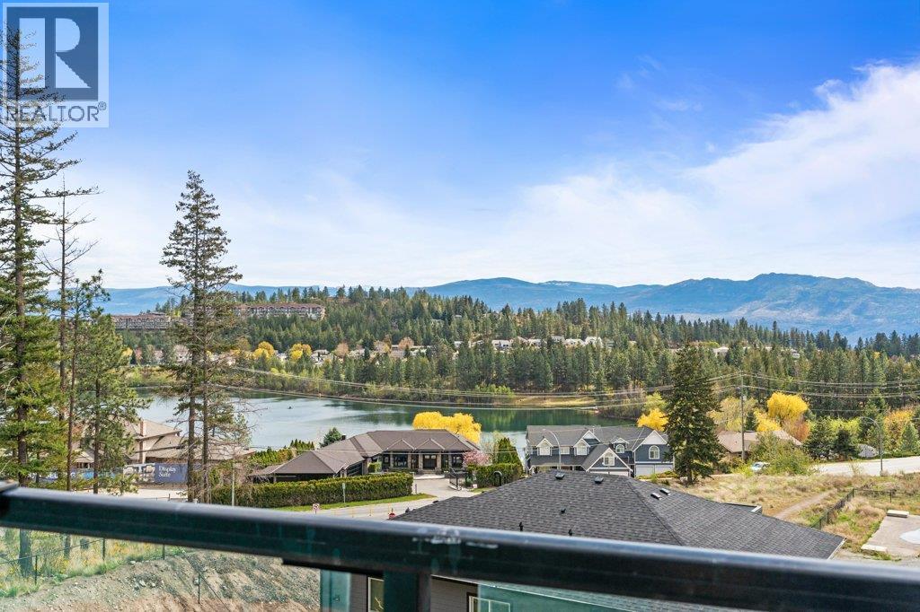  2447 Stone Grove Crescent, West Kelowna