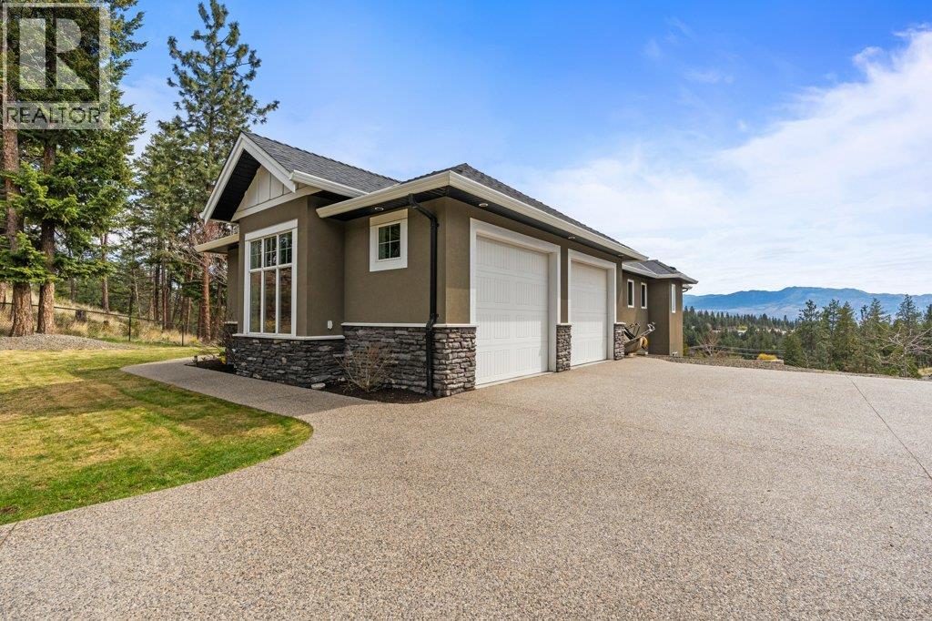 2447 Stone Grove Crescent, West Kelowna