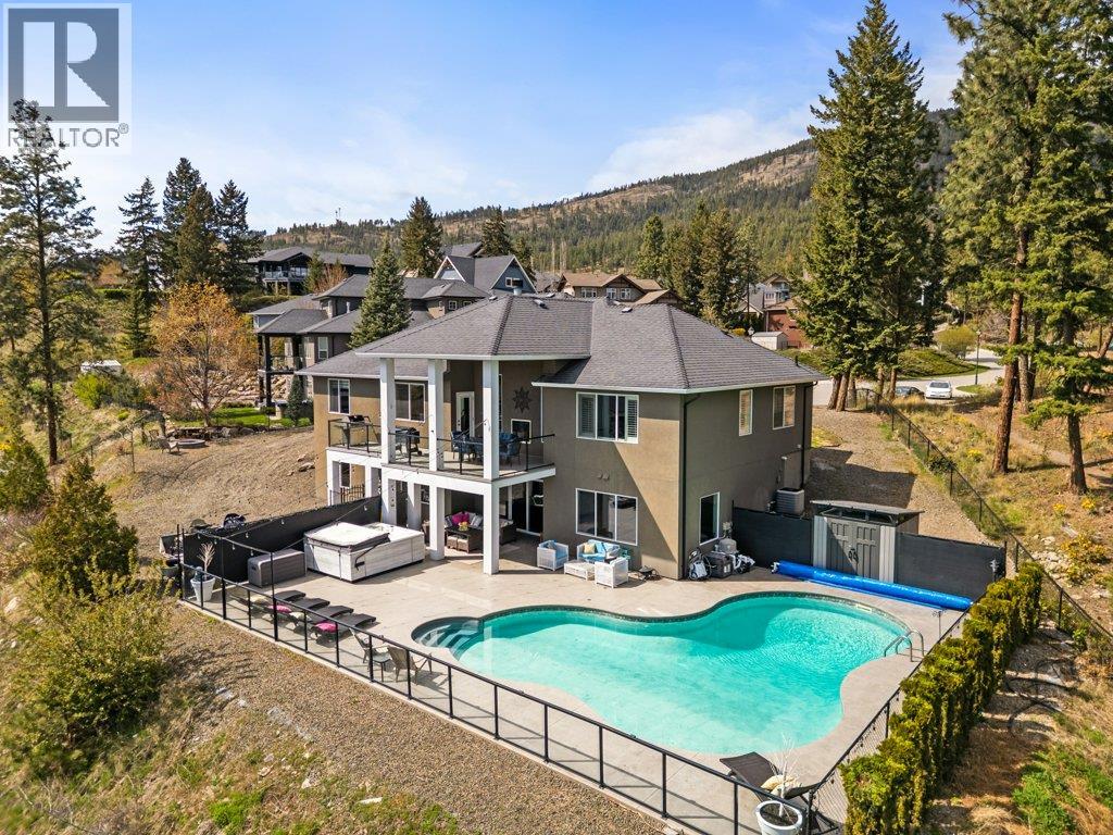  2447 Stone Grove Crescent, West Kelowna