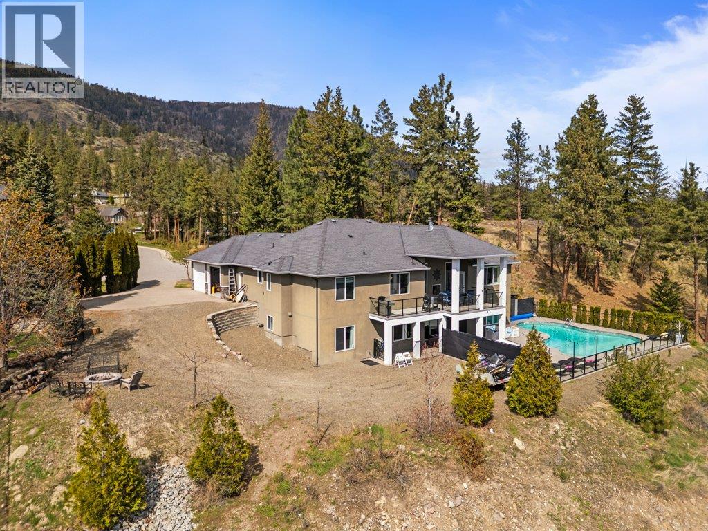  2447 Stone Grove Crescent, West Kelowna