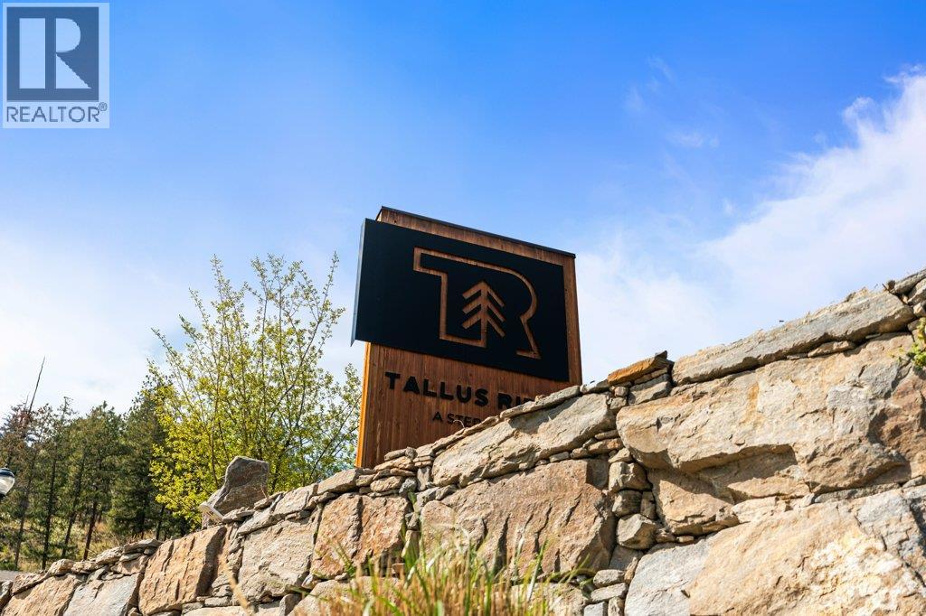  2447 Stone Grove Crescent, West Kelowna