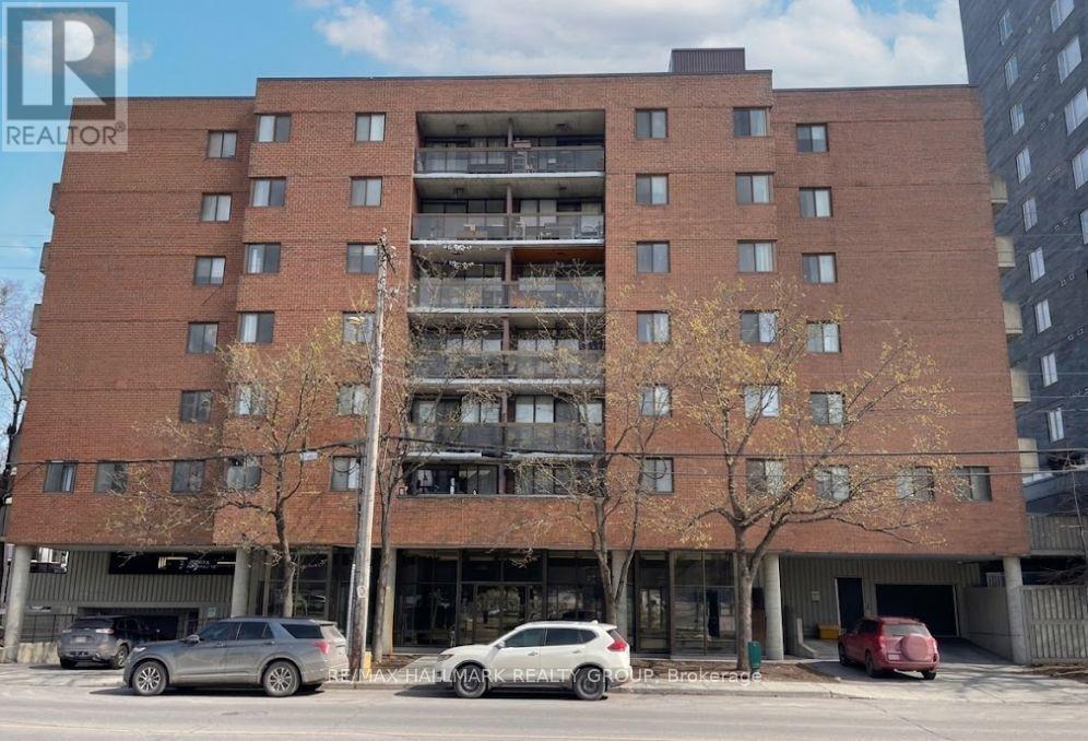 #104 191 PARKDALE AVENUE - 1