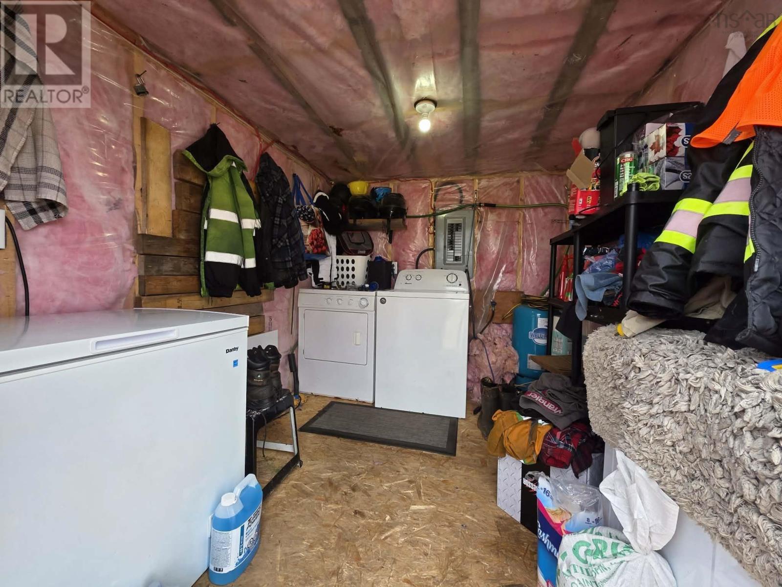 Property 10 of 16 of 6999 Highway 2