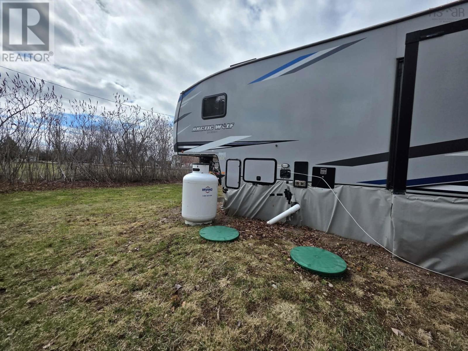 Property 14 of 16 of 6999 Highway 2