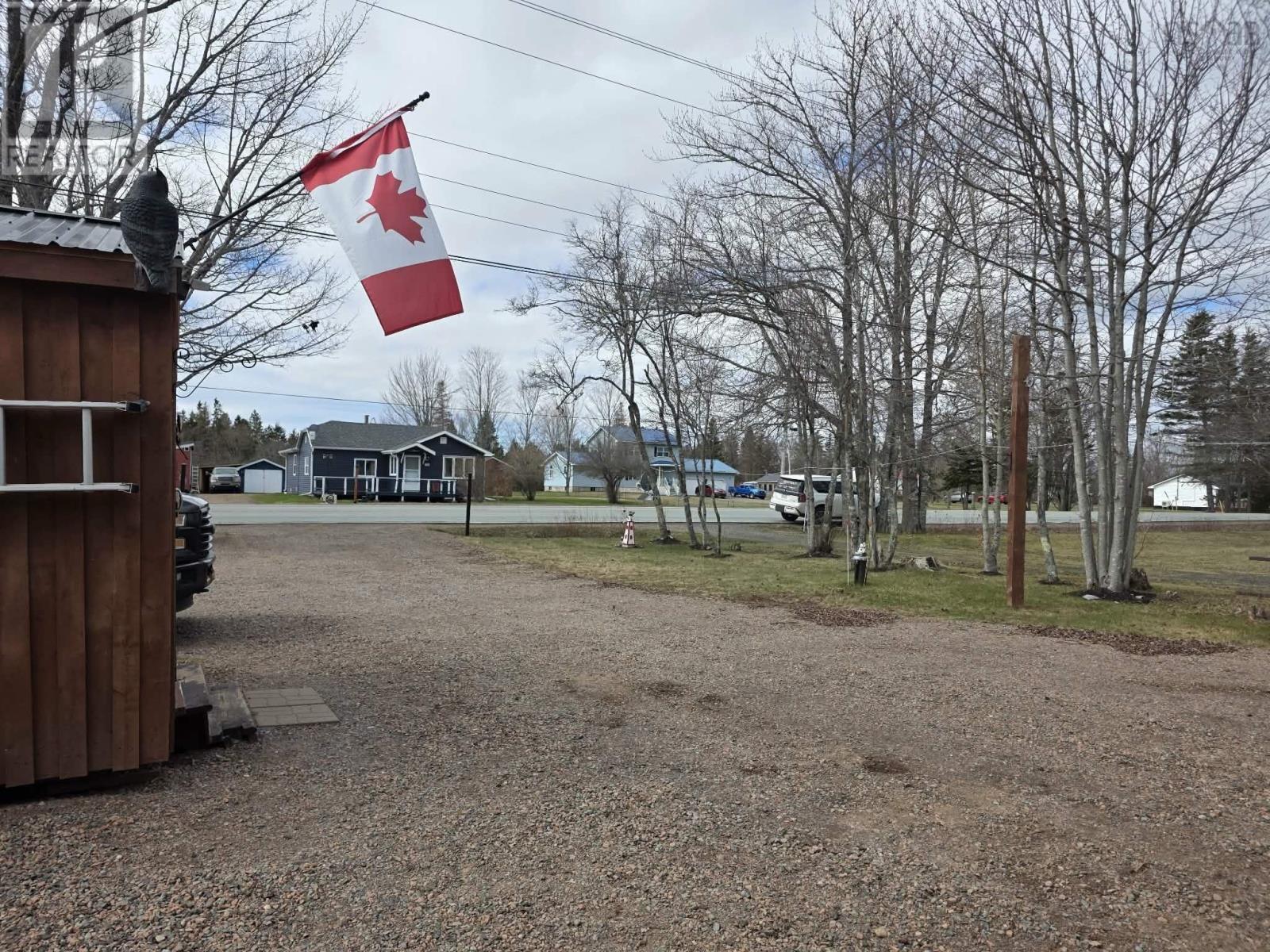 Property 2 of 16 of 6999 Highway 2