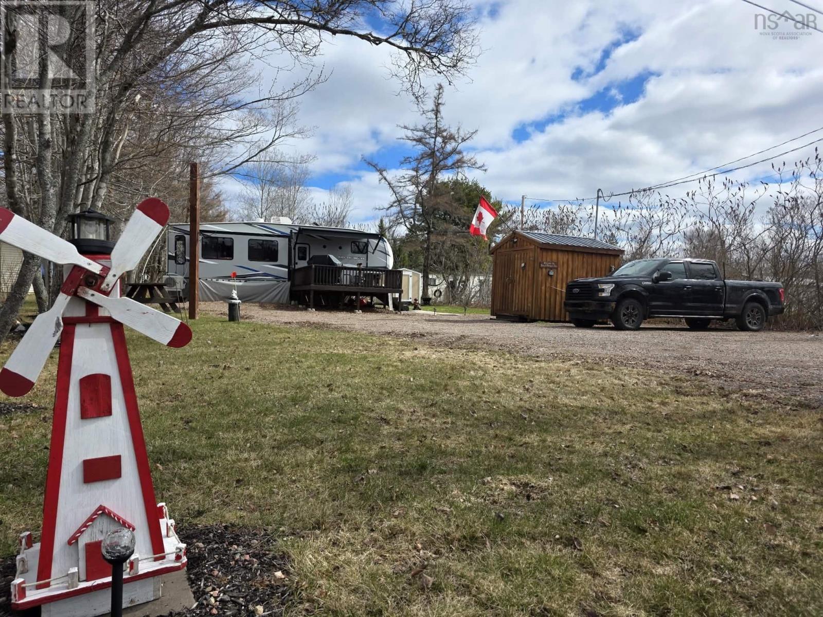 Property 5 of 16 of 6999 Highway 2