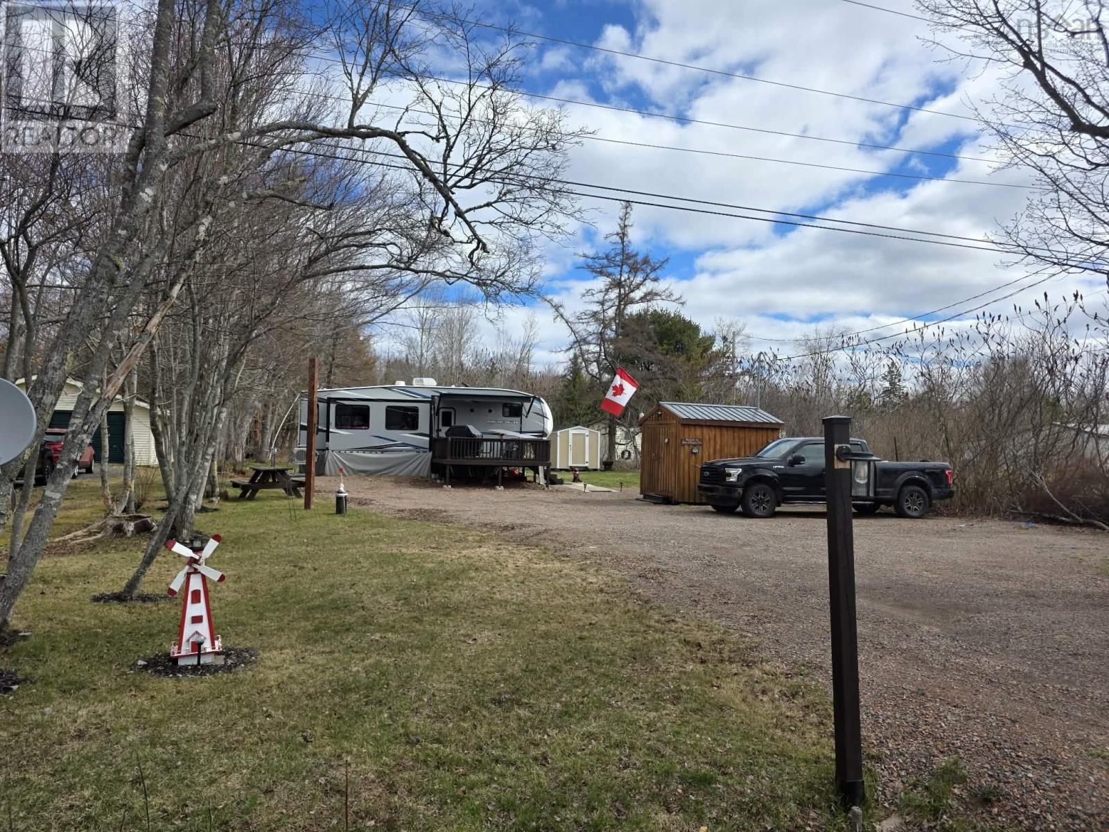 Property 7 of 16 of 6999 Highway 2