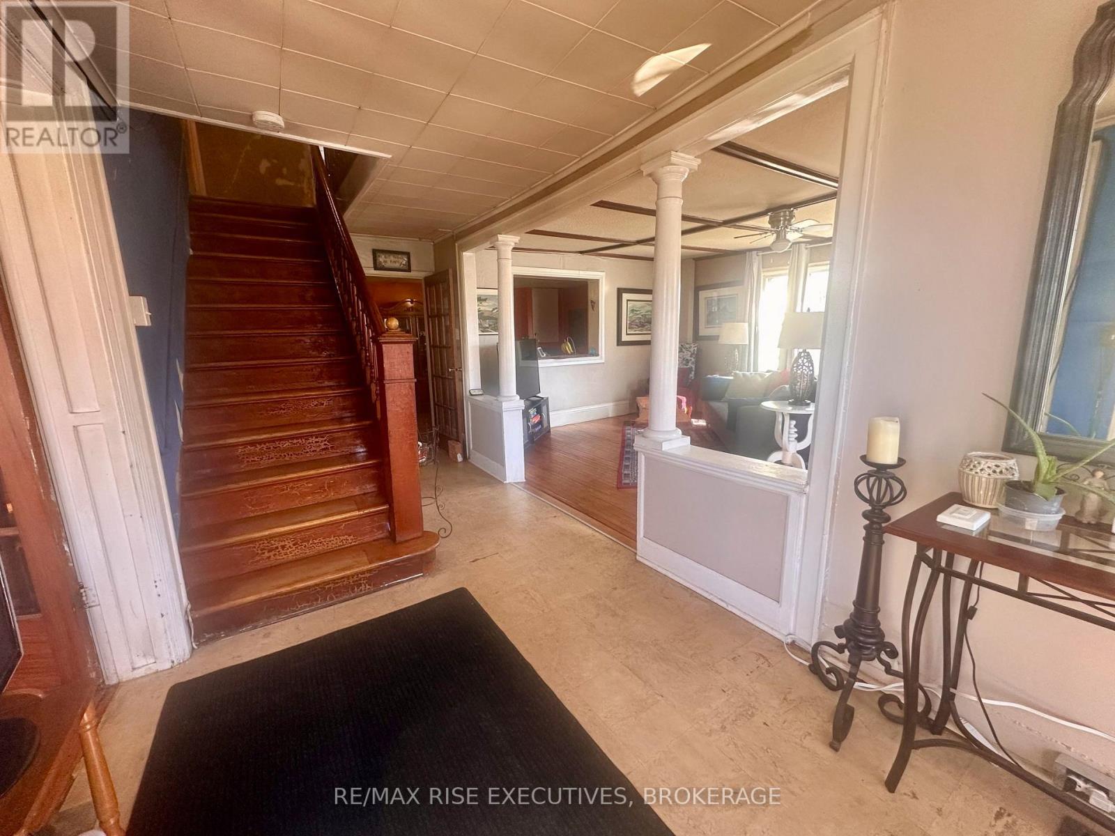 16 WESTPORT ROAD — photo 10