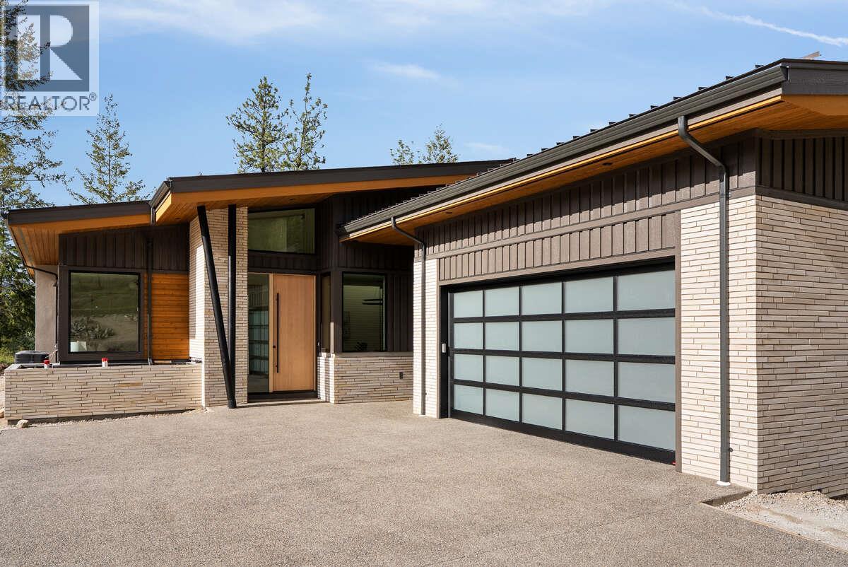818 Predator Ridge Drive - 1
