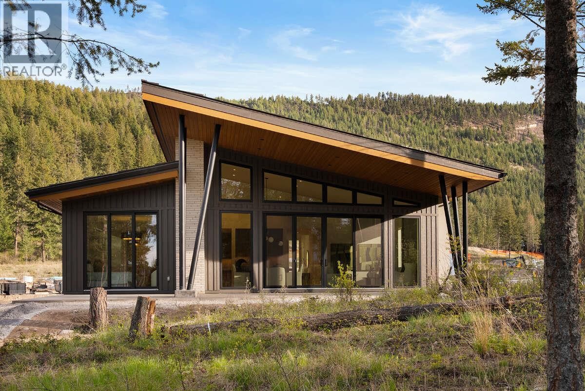 818 Predator Ridge Drive, Vernon