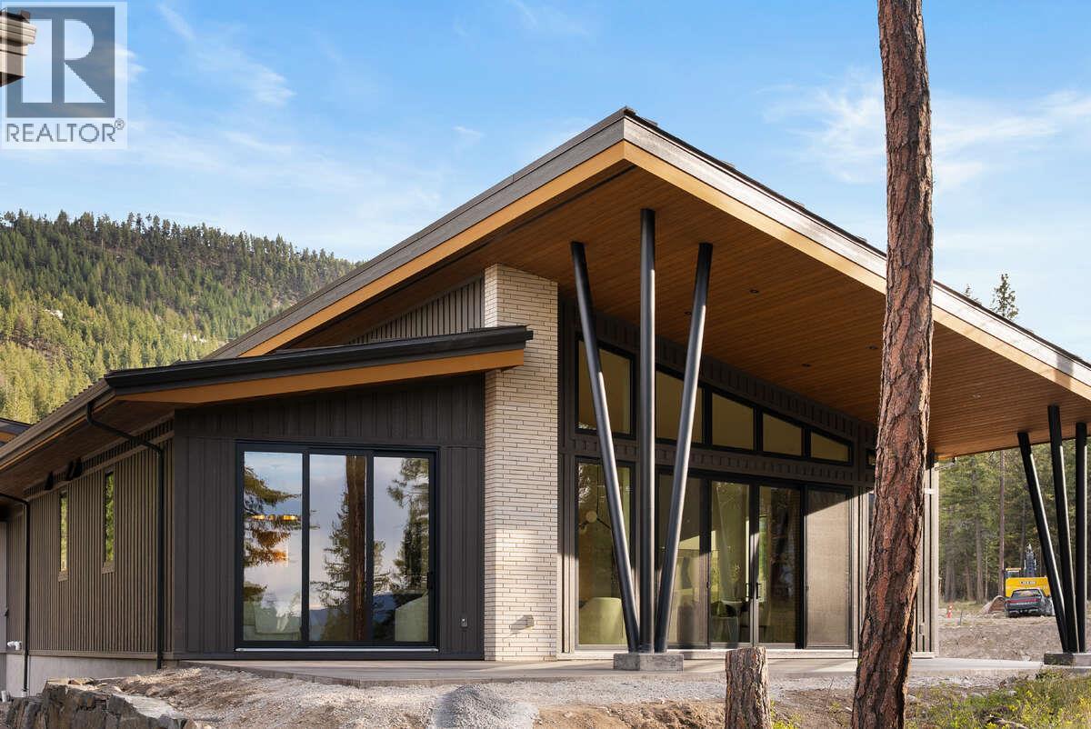 818 Predator Ridge Drive, Vernon