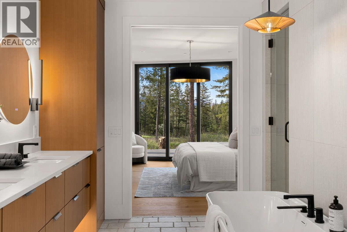 818 Predator Ridge Drive, Vernon