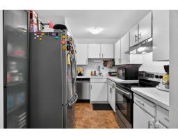 G08 10698 151a Street, Surrey, BC V3R8T5 Photo 8