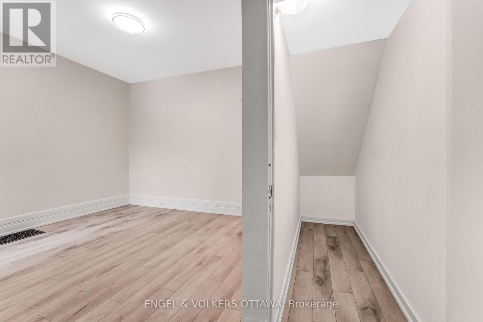 1 Bed, 1 Bath House for Rent in Ottawa – 2 – 170 IVY CRESCENT, Ottawa – MLS# X13032000 - Image 10