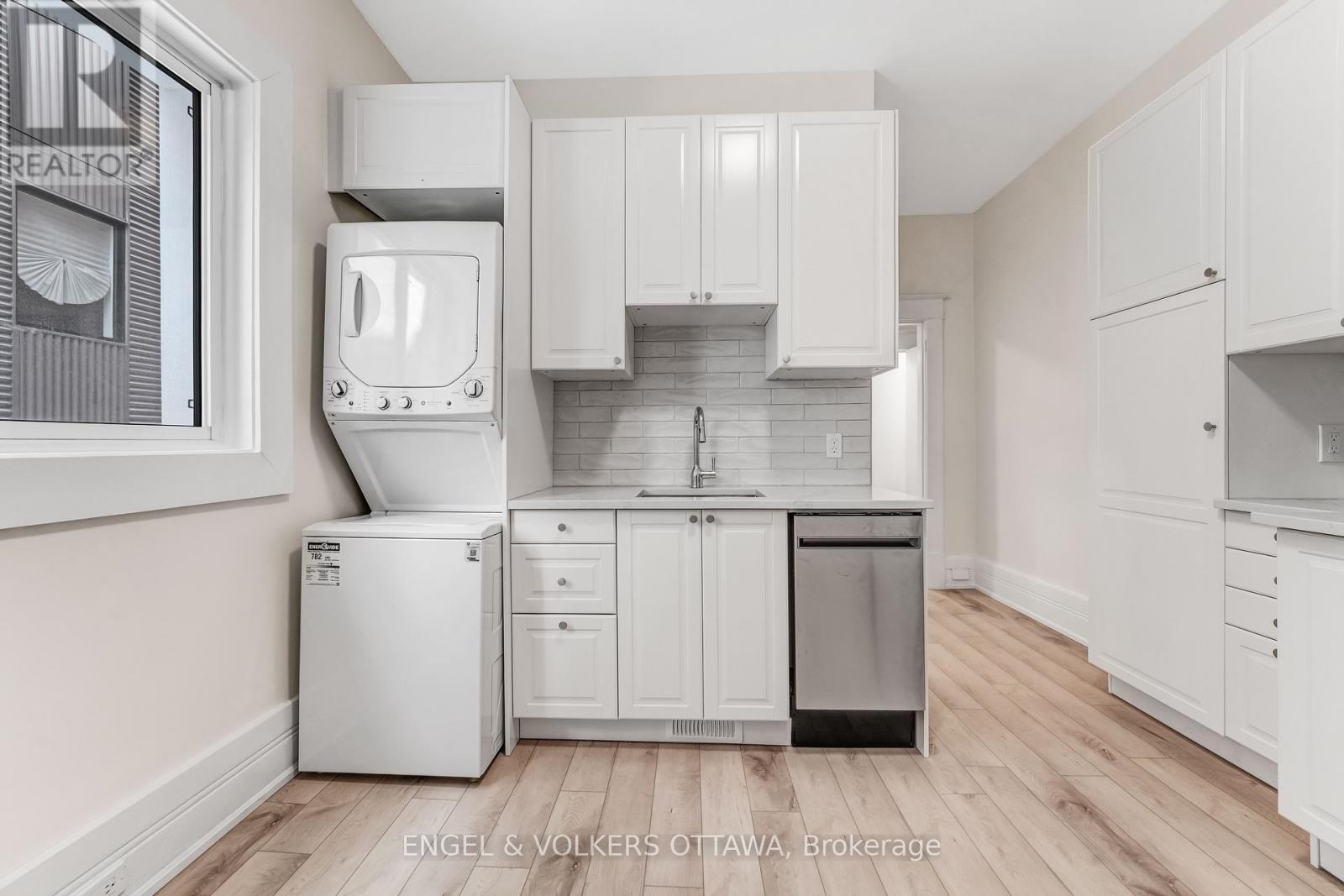 1 Bed, 1 Bath House for Rent in Ottawa – 2 – 170 IVY CRESCENT, Ottawa – MLS# X13032000 - Image 14