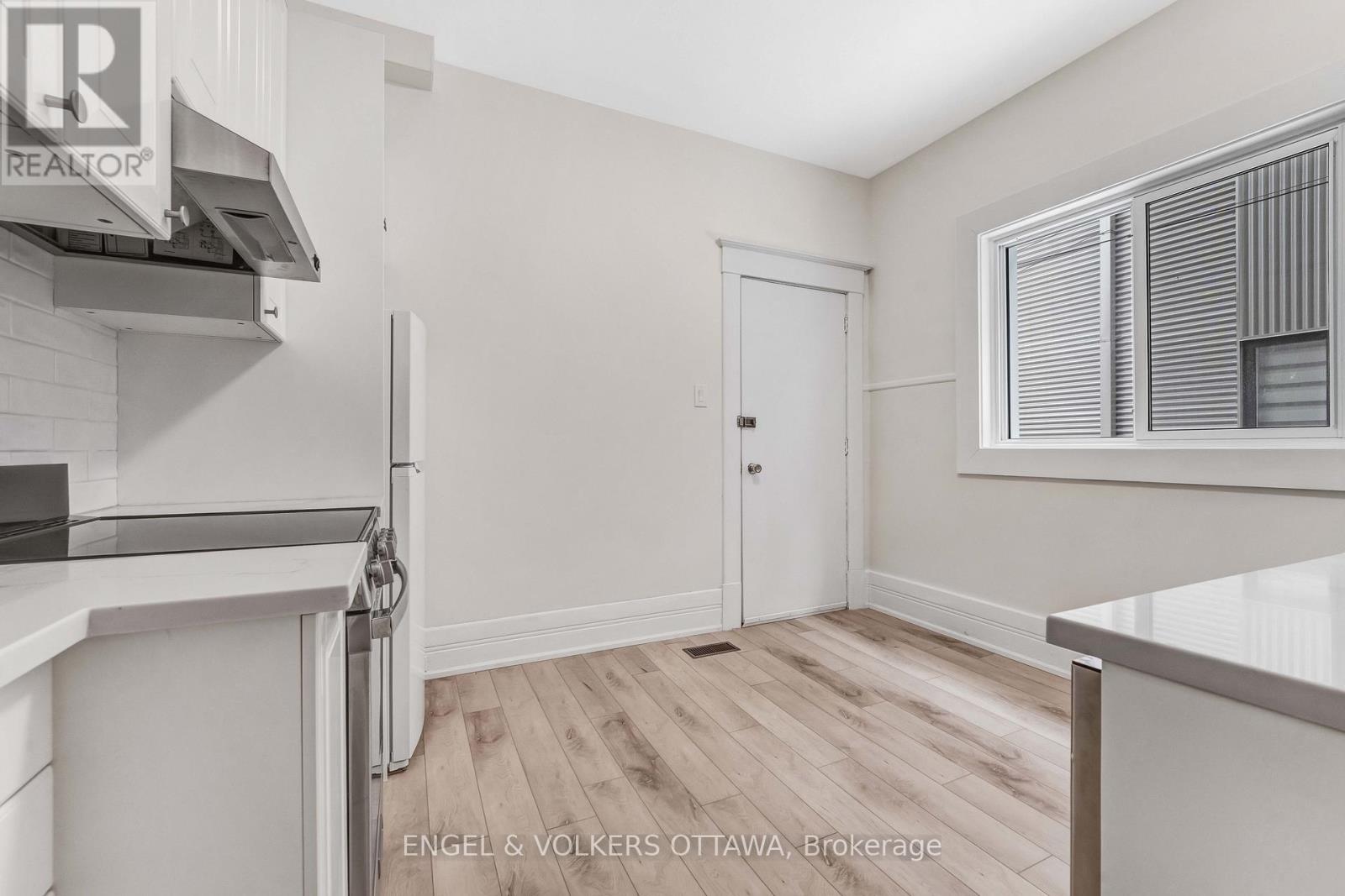 1 Bed, 1 Bath House for Rent in Ottawa – 2 – 170 IVY CRESCENT, Ottawa – MLS# X13032000 - Image 15