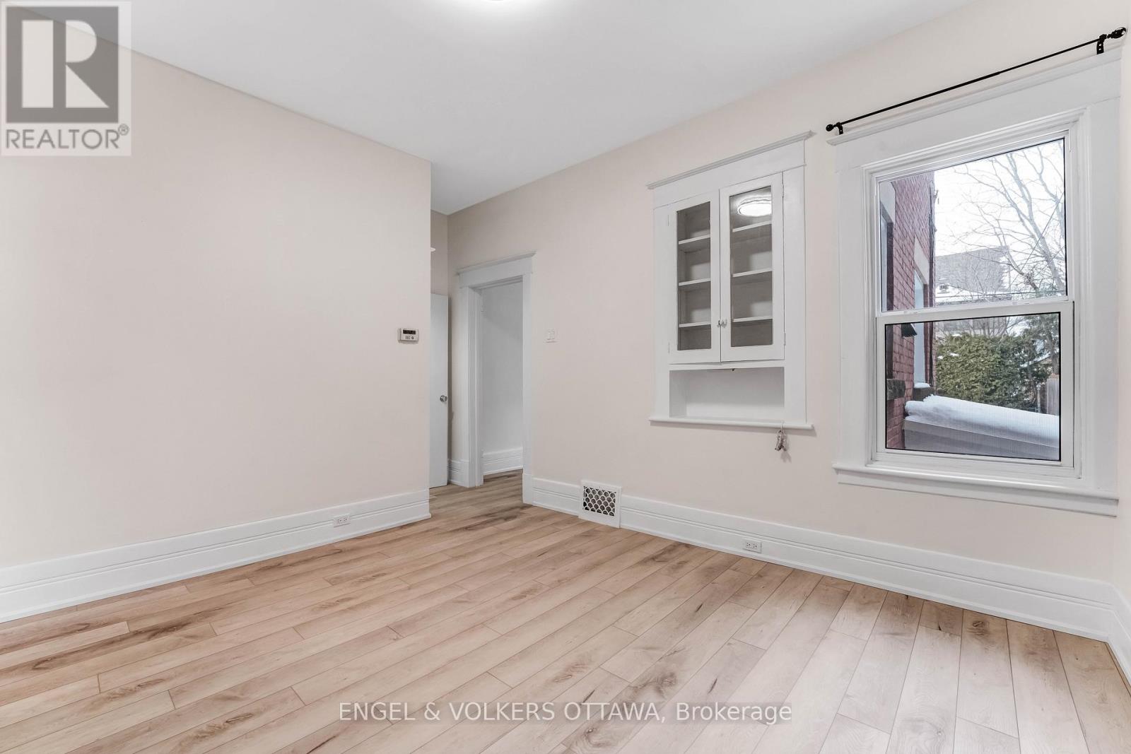 1 Bed, 1 Bath House for Rent in Ottawa – 2 – 170 IVY CRESCENT, Ottawa – MLS# X13032000 - Image 7