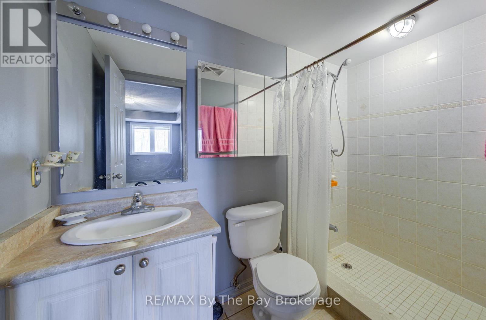 #202 16 WESTBURY ROAD - 15