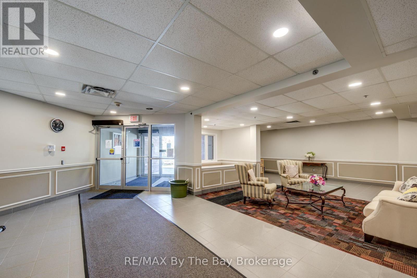 #202 16 WESTBURY ROAD - 3