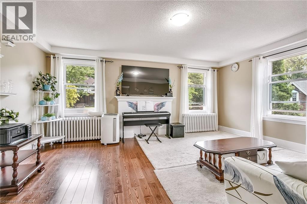 #14 25 MOUNTWOOD AVENUE - 16