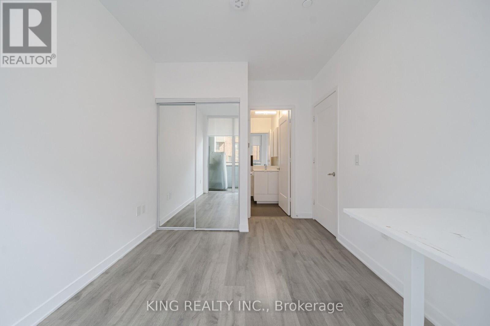 #233 121 LOWER SHERBOURNE STREET S - 24