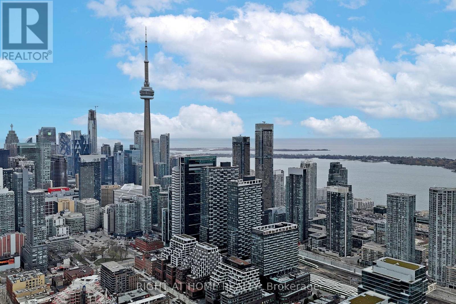 727 - 4K SPADINA AVENUE — photo 37