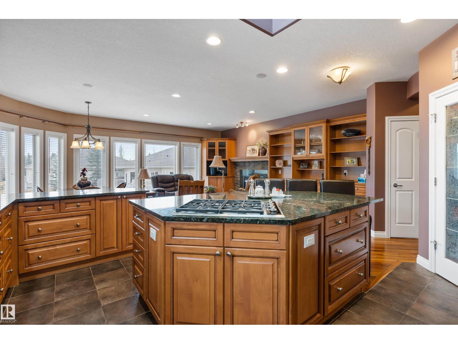 #38 1225 WANYANDI RD NW, Edmonton