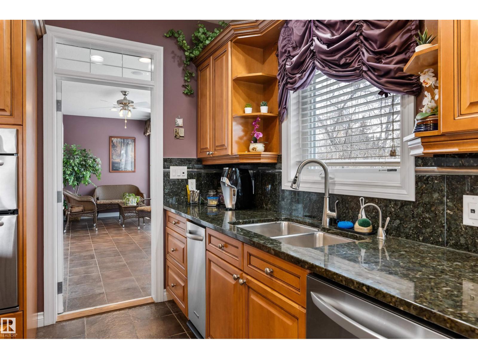 #38 1225 WANYANDI RD NW, Edmonton