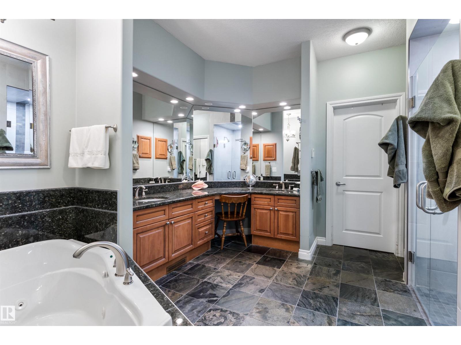 #38 1225 WANYANDI RD NW, Edmonton