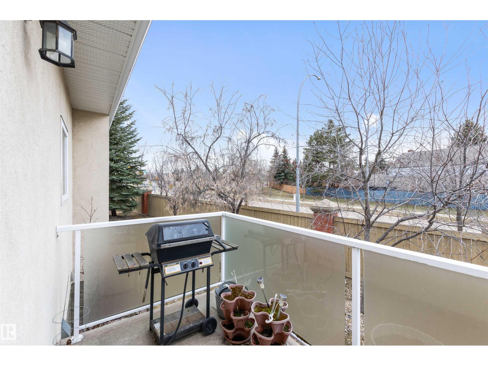 #38 1225 WANYANDI RD NW, Edmonton