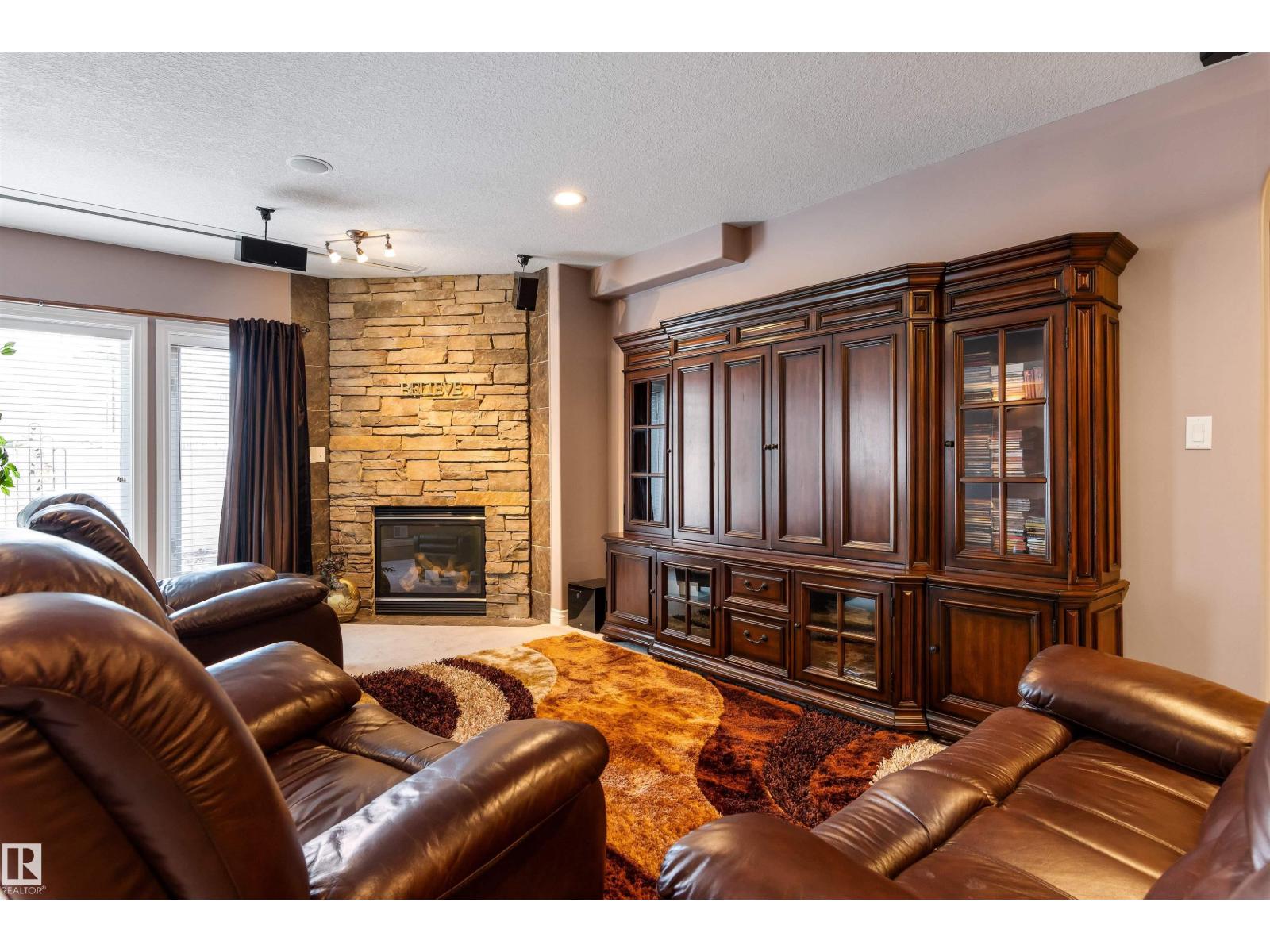 #38 1225 WANYANDI RD NW, Edmonton