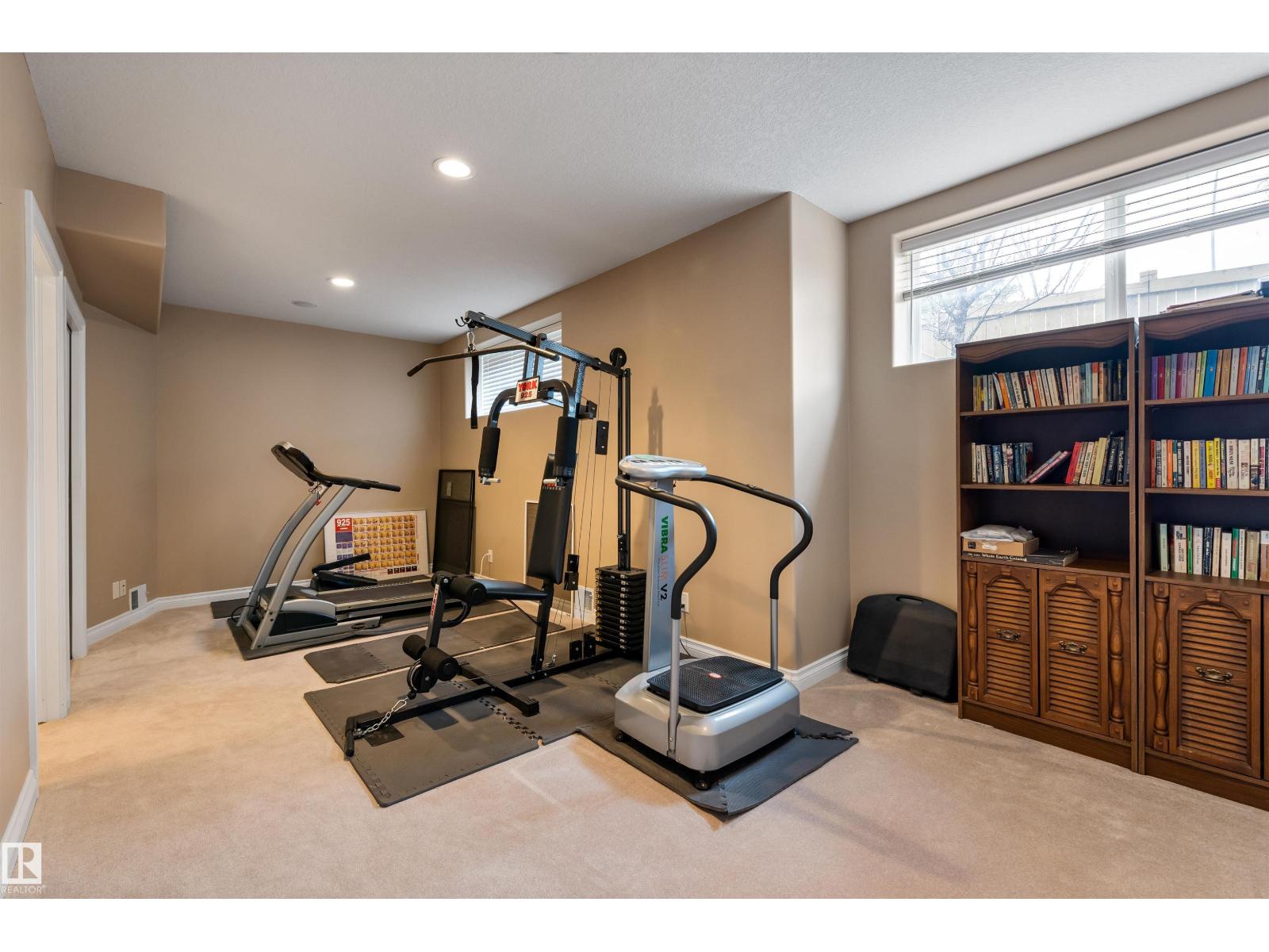 #38 1225 WANYANDI RD NW, Edmonton