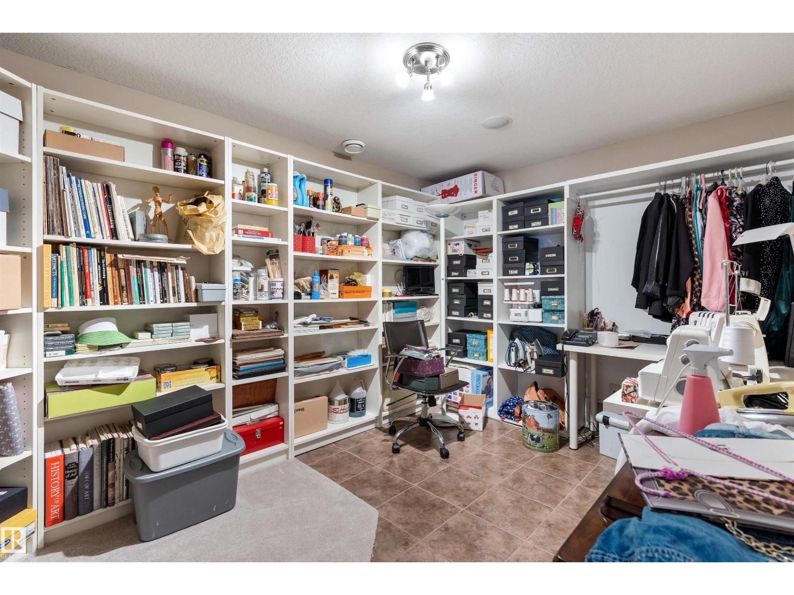 #38 1225 WANYANDI RD NW, Edmonton