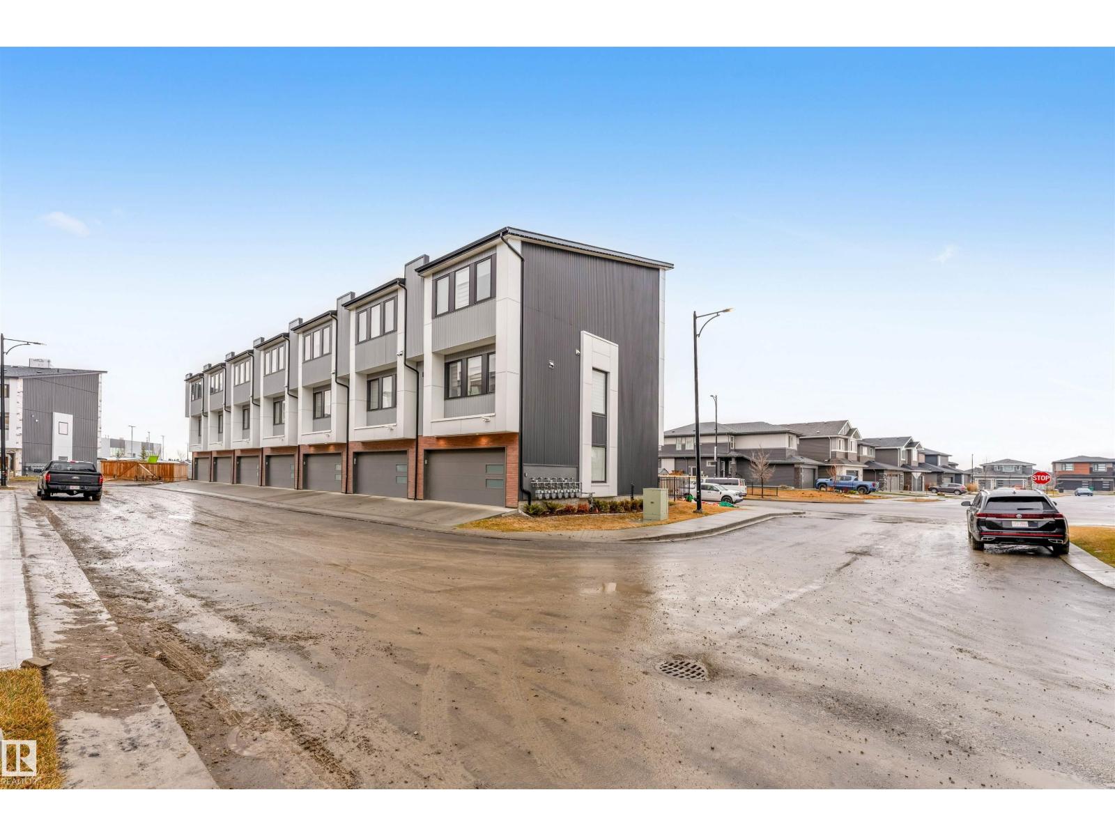 #62 130 Element Dr, St. Albert