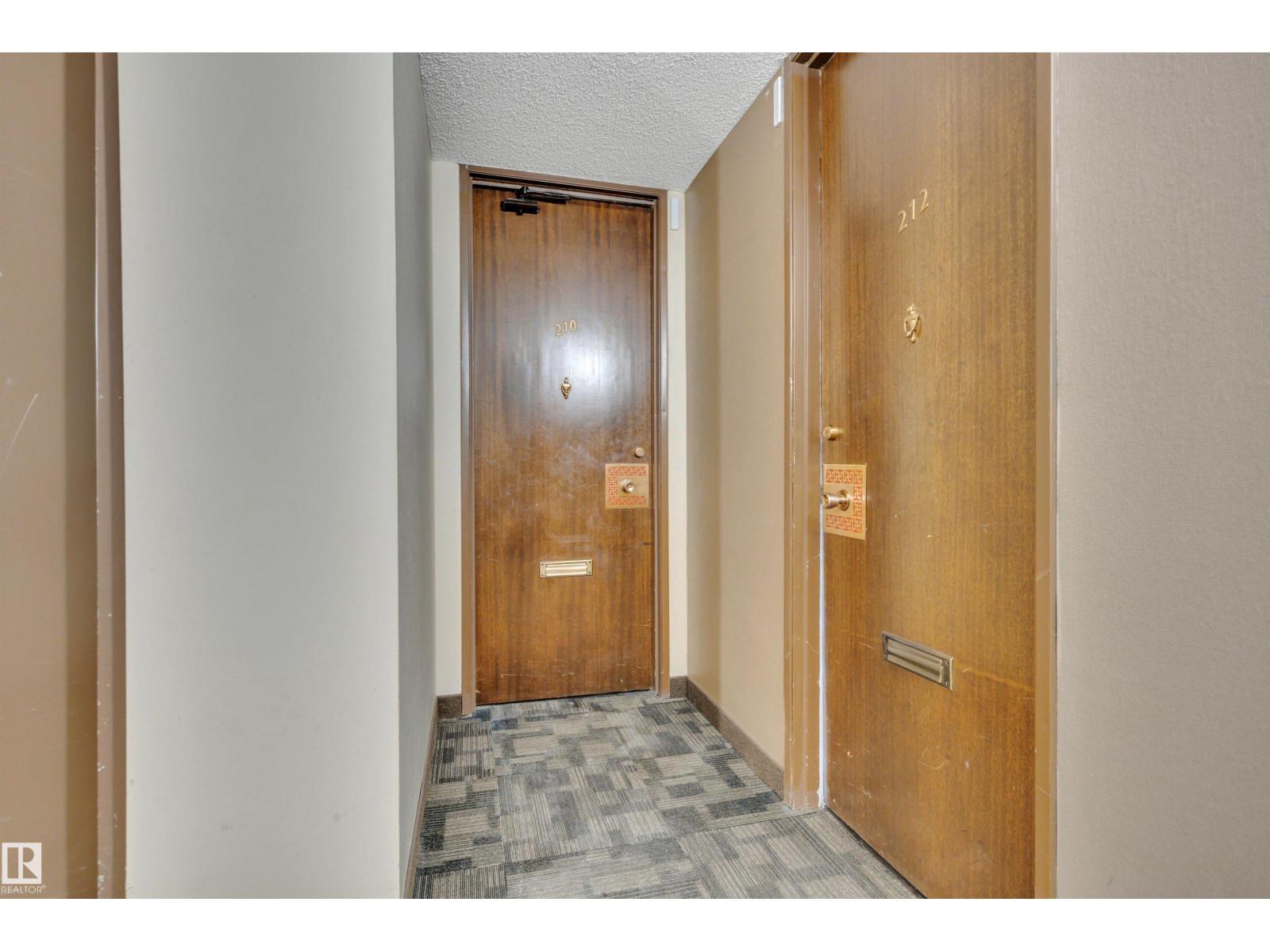 #210 10883 SASKATCHEWAN DR NW, Edmonton