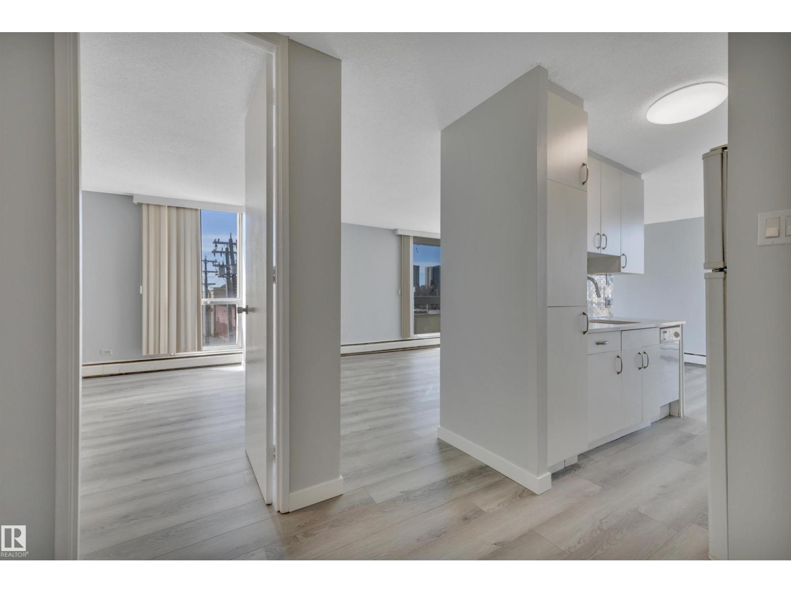 #210 10883 SASKATCHEWAN DR NW, Edmonton