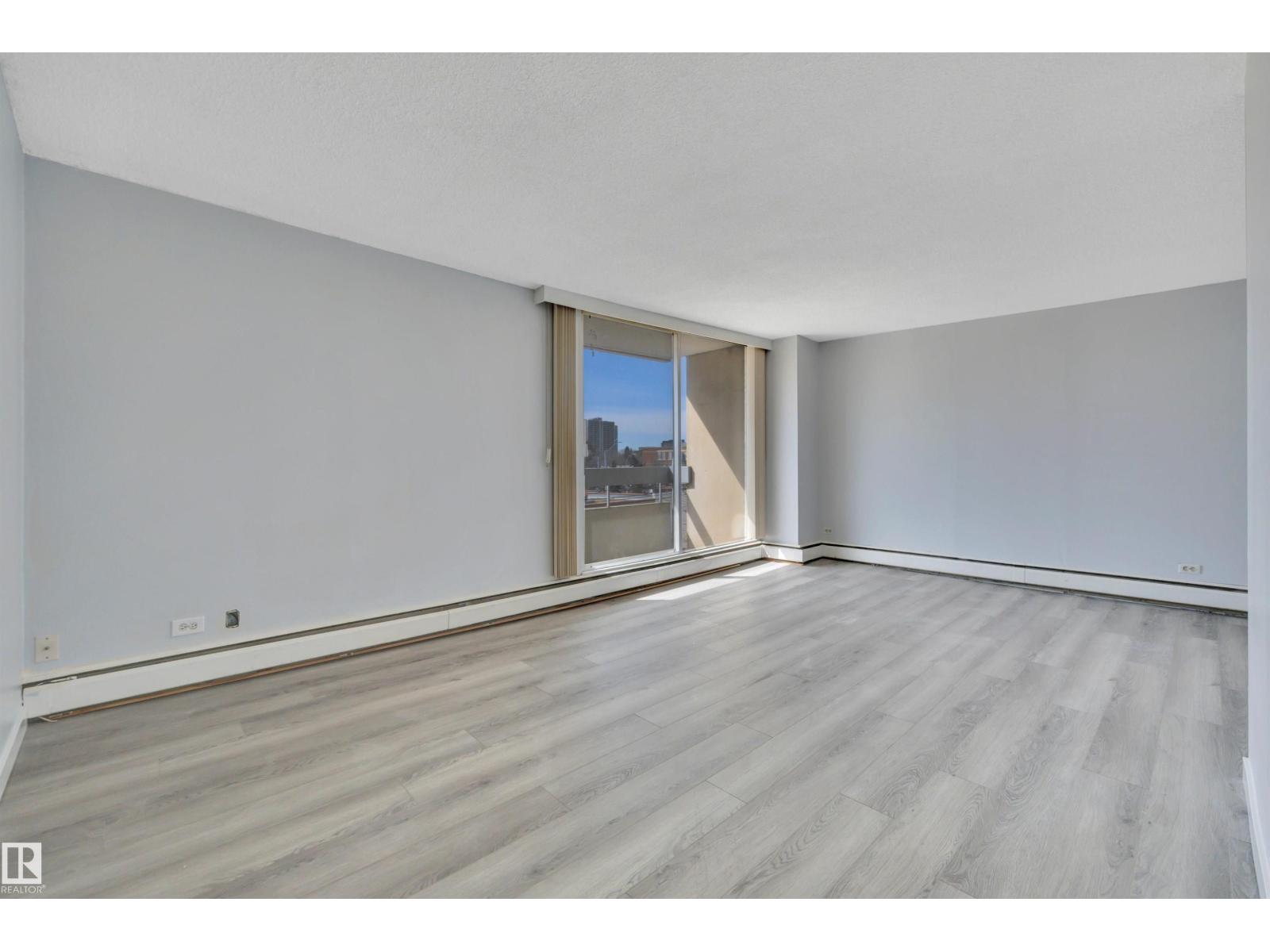 #210 10883 SASKATCHEWAN DR NW, Edmonton