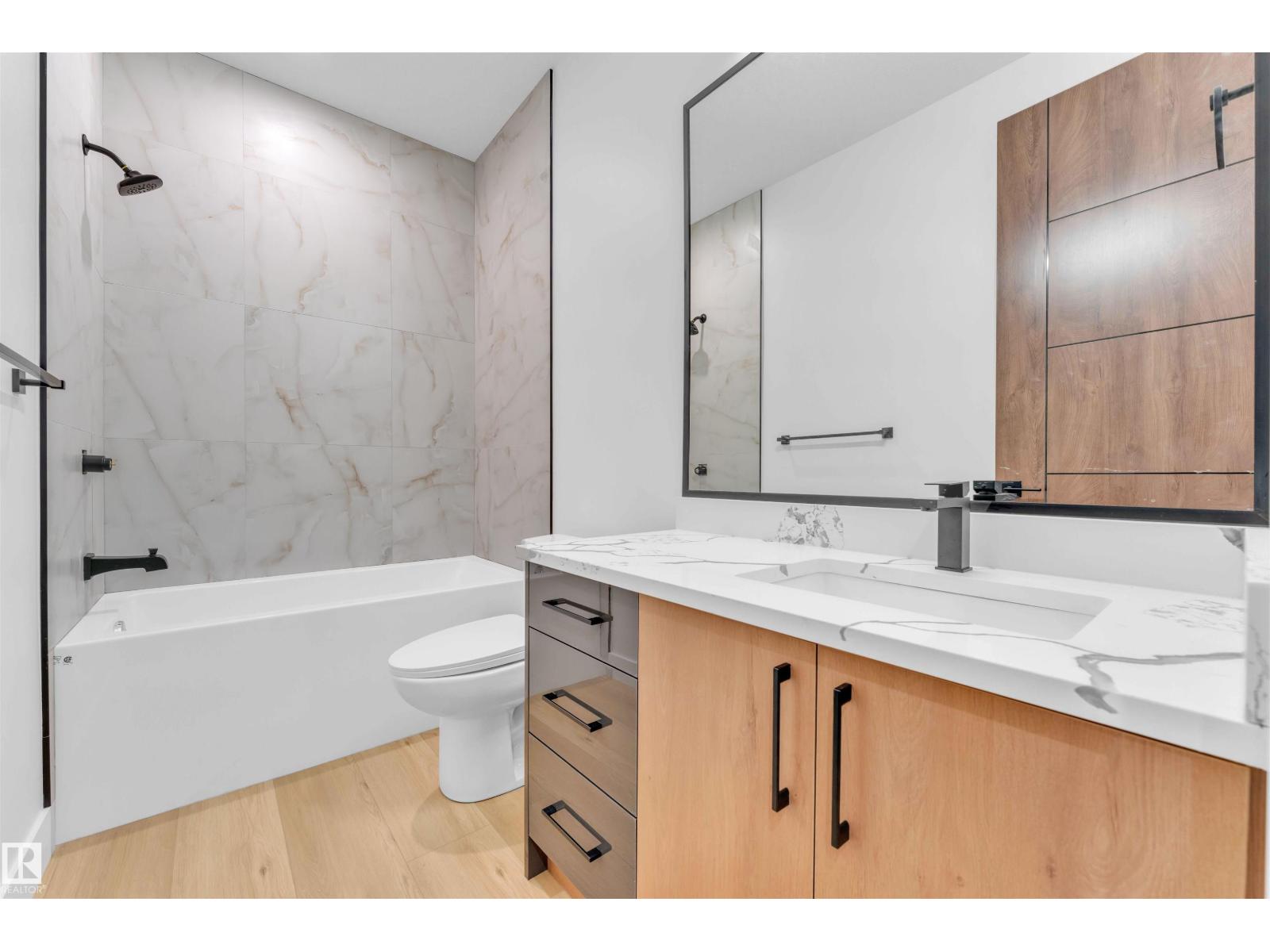 2420 63 AV NE - 10