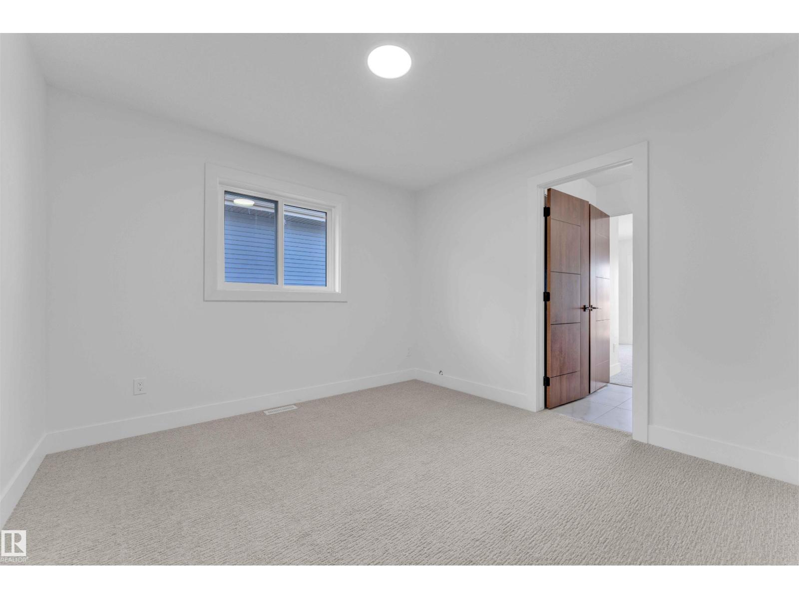 2420 63 AV NE - 34