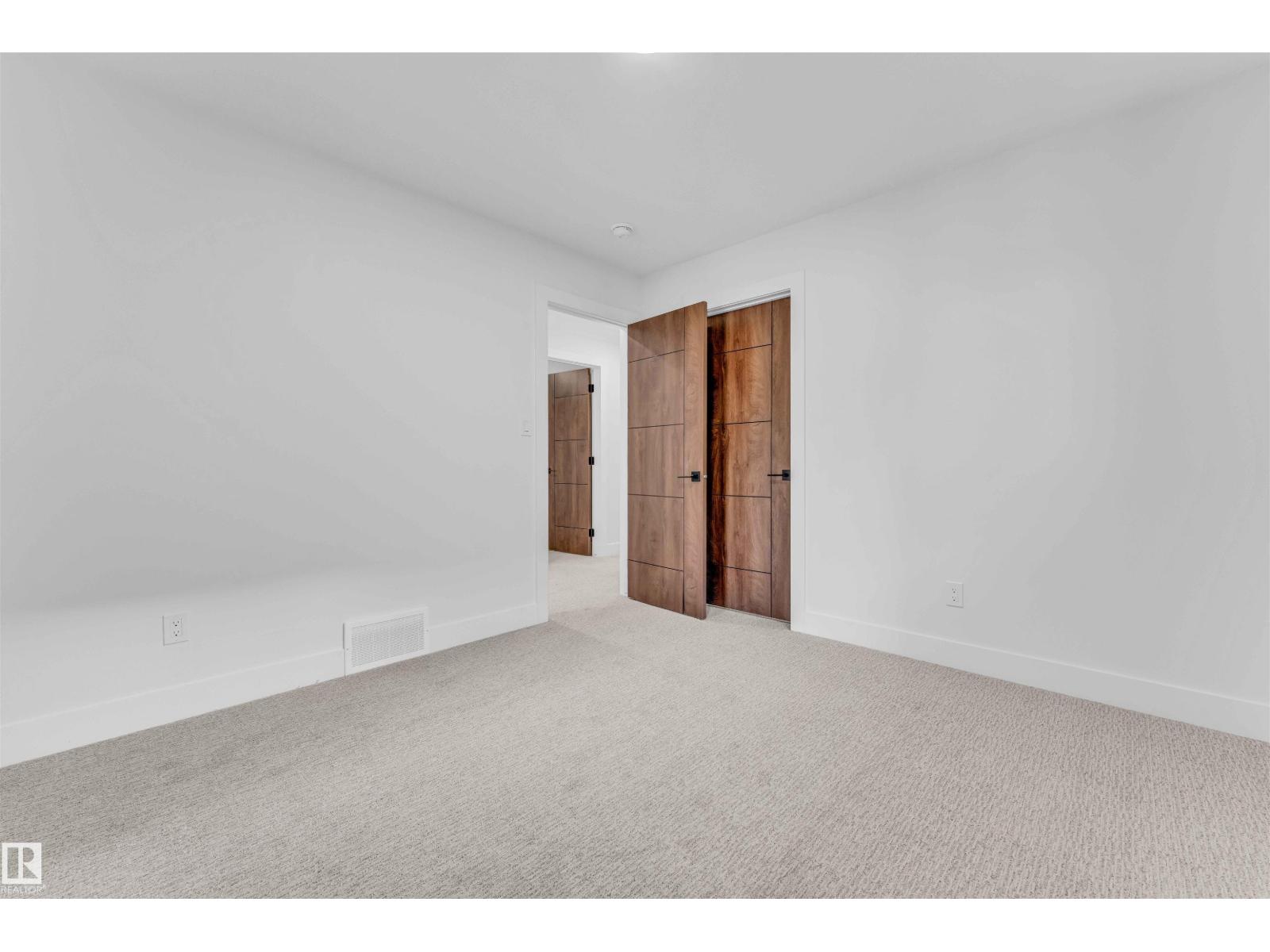 2420 63 AV NE - 35