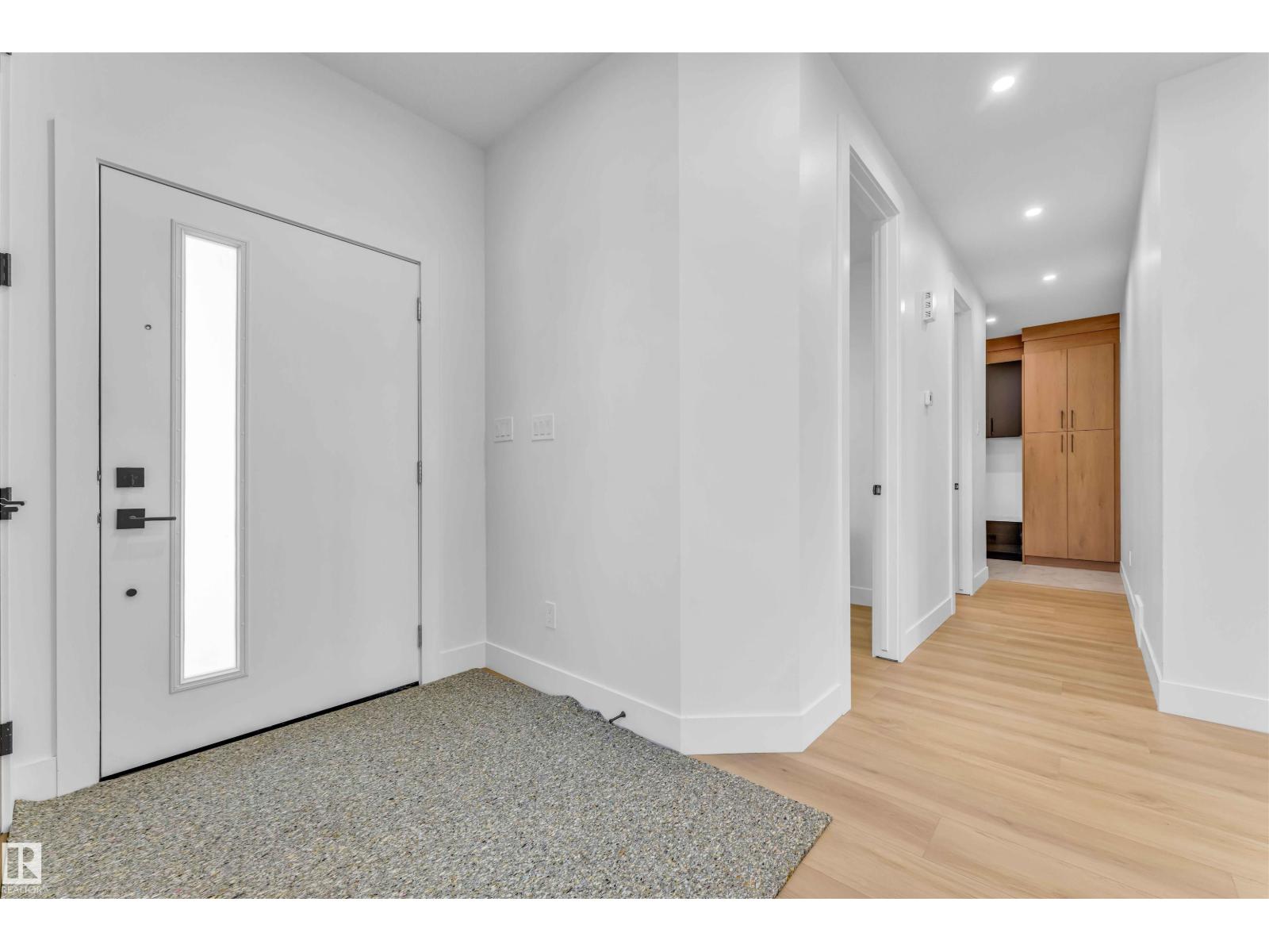 2420 63 AV NE - 7
