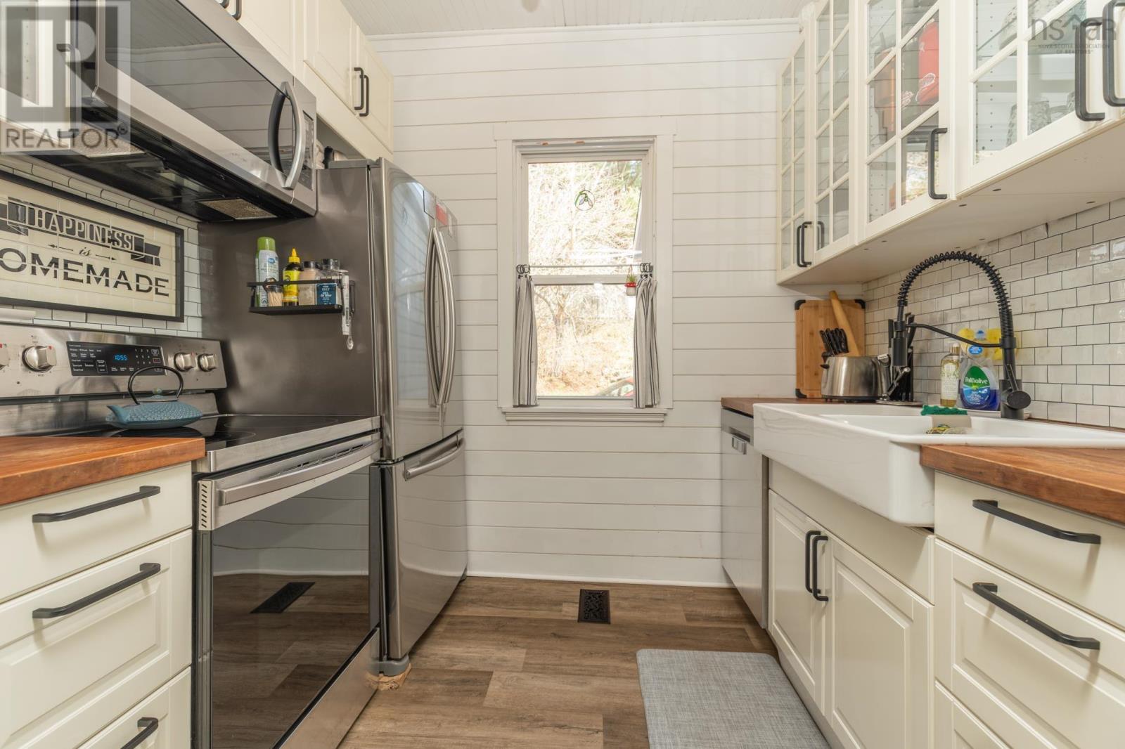 Property 13 of 38 of 2683 Highway 308