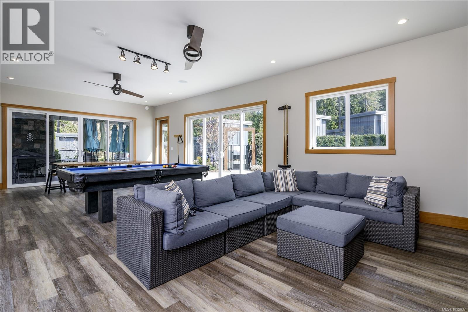  9332 Cabin Way, Lake Cowichan