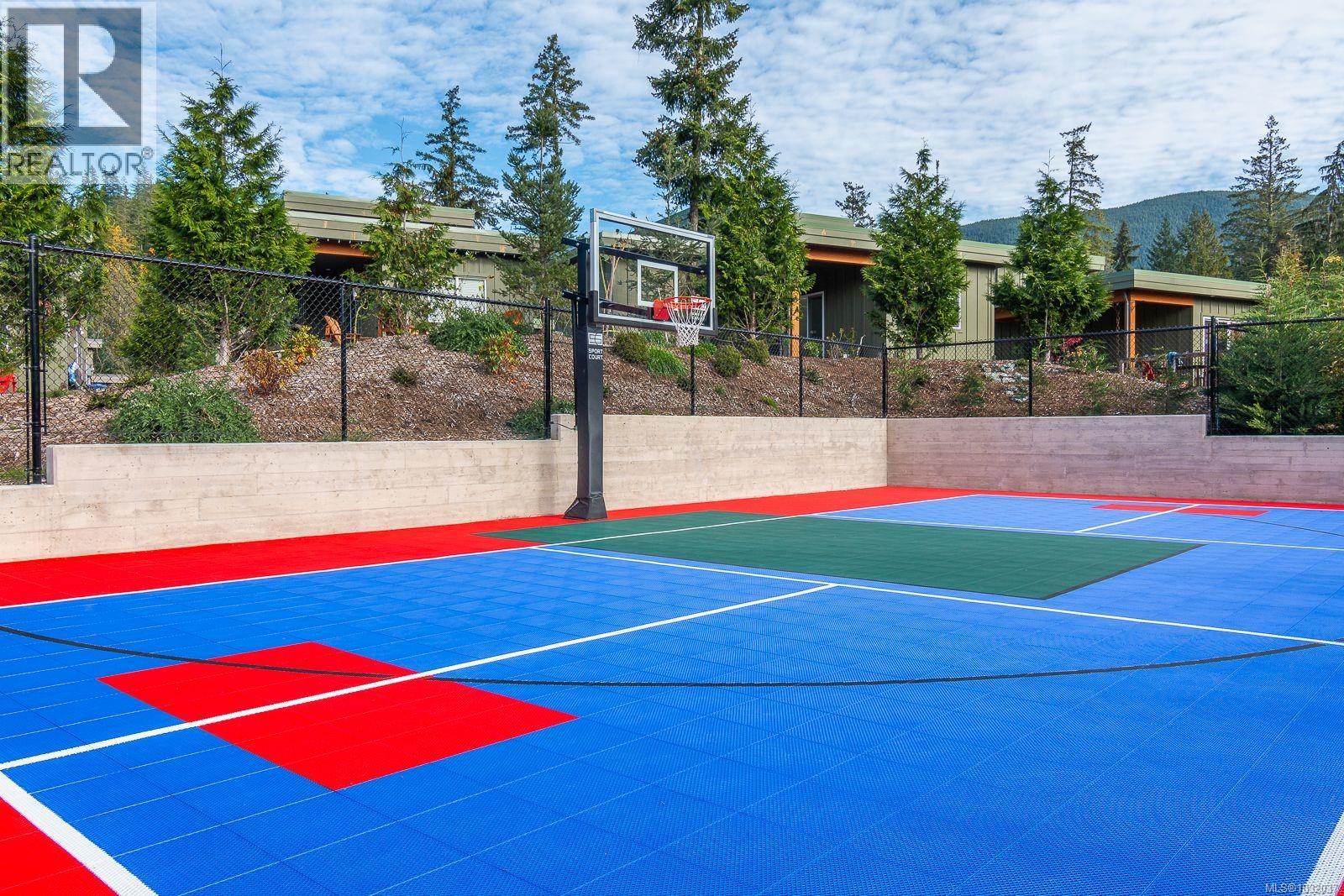  9332 Cabin Way, Lake Cowichan