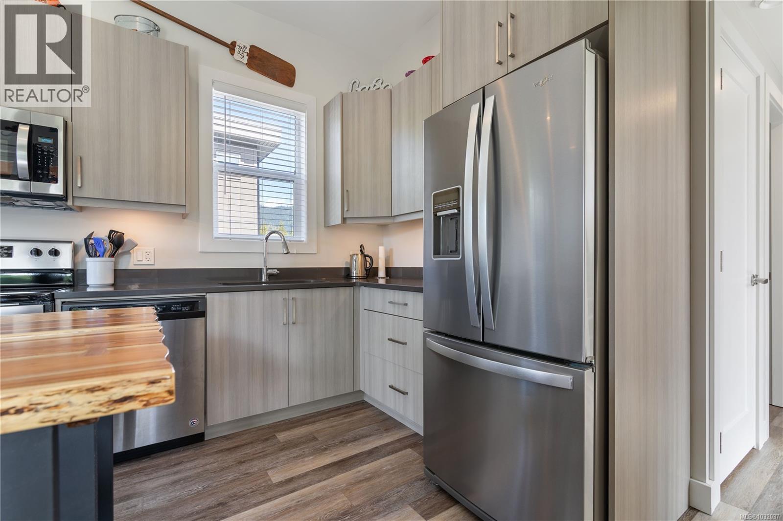  9332 Cabin Way, Lake Cowichan