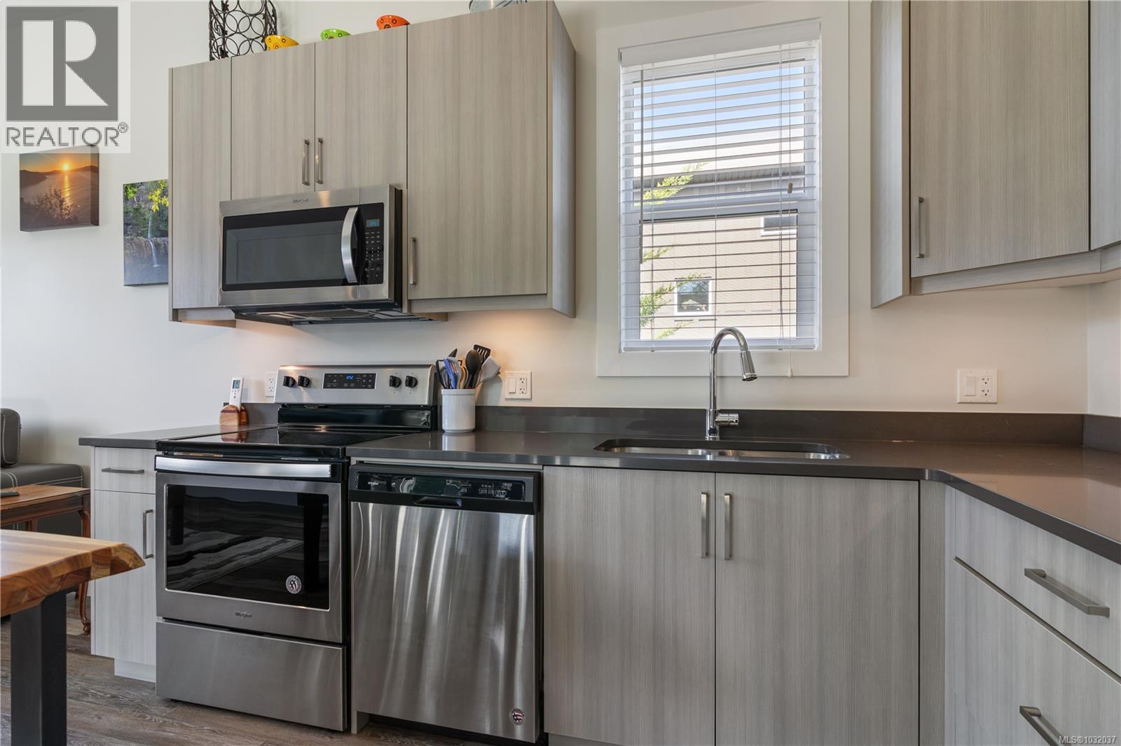  9332 Cabin Way, Lake Cowichan