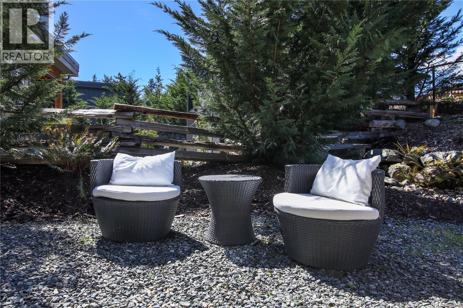  9332 Cabin Way, Lake Cowichan