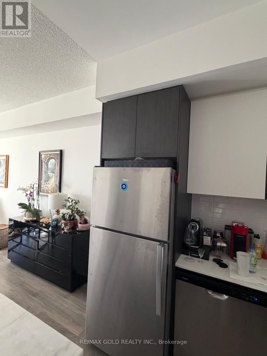 1208 - 204 BURNHAMTHORPE ROAD E, Mississauga (Mississauga Valleys), Ontario, L5A0B3 — Photo 4