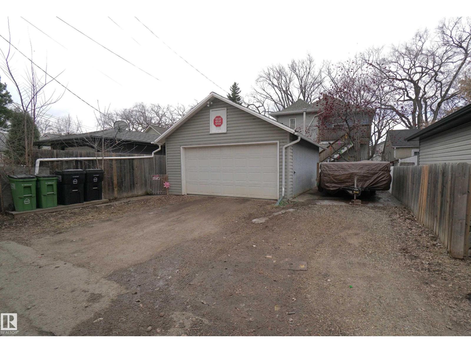 10026 87 AV NW, Edmonton